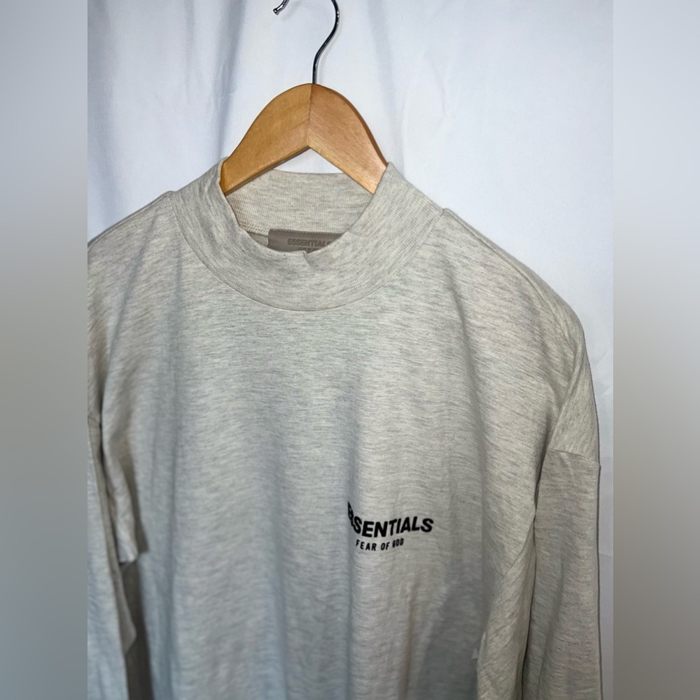 FEAR OF GOD ESSENTIALS L/S TEE